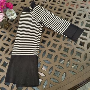Black and white stripped knit top